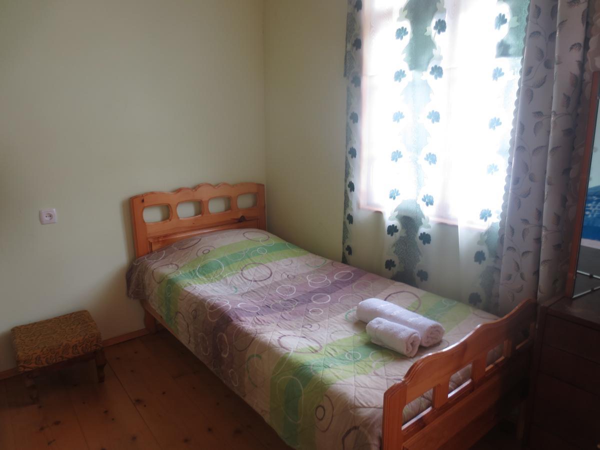 Irma Beso & Aleko Khergianis Guesthouse Mestia Luaran gambar